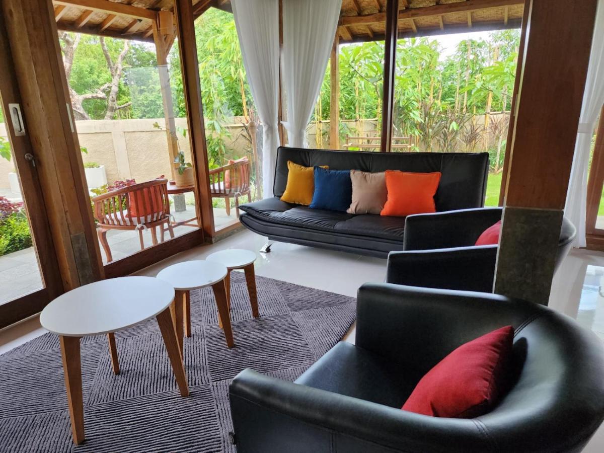 Francindo Villa Uluwatu